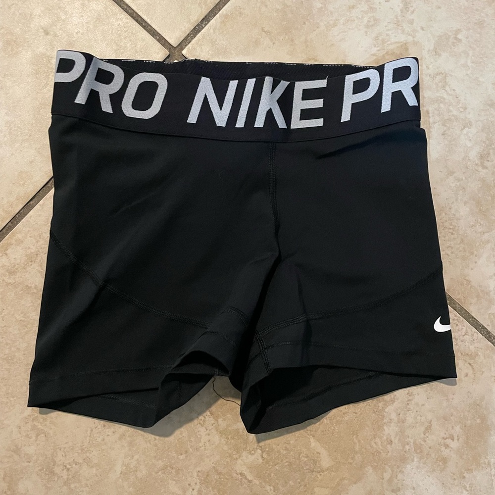 Nike pro